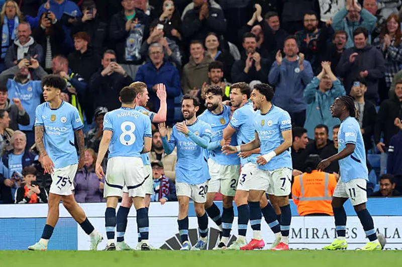 فيورنتينا يوجه أنظاره نحو موهبة مانشستر سيتي النادرة فيورنتينا يوجه أنظاره نحو موهبة مانشستر سيتي النادرة